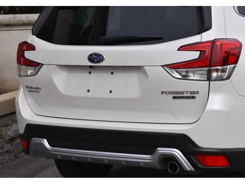 Used 2023 Subaru Forester Touring image 29