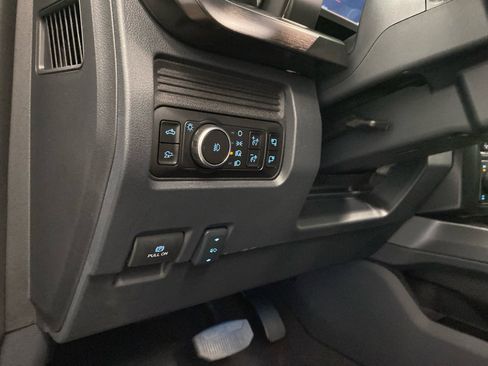 New 2026 Ford F250 Lariat w/ Black Appearance Package AWD/4WD image 23