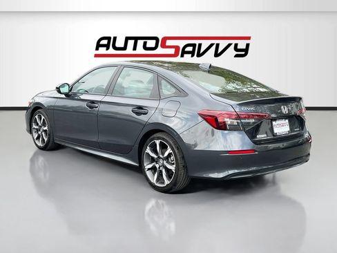 Used 2025 Honda Civic Sport Touring image 5