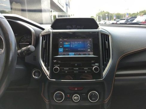 Used 2022 Subaru Crosstrek 2.0i Premium w/ Moonroof Package image 23