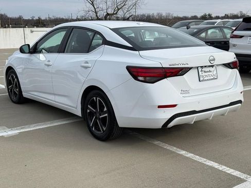 Used 2024 Nissan Sentra SV image 6