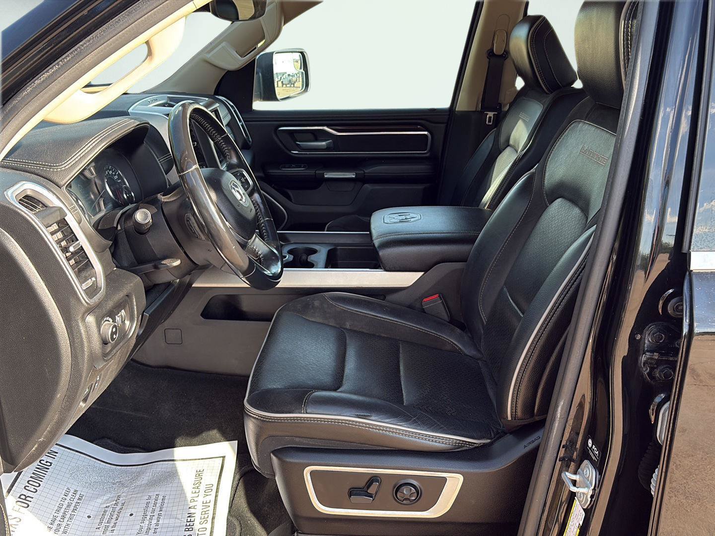 Used 2021 RAM 1500 Laramie AWD/4WD image 2