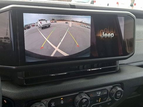 Used 2024 Jeep Wrangler Sport AWD/4WD image 18