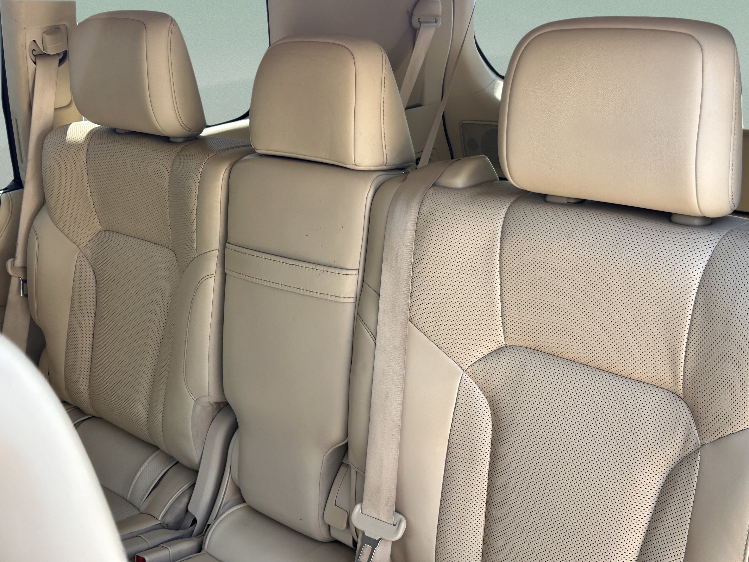 Used 2017 Lexus LX 570 4WD w/ Luxury Package image 87