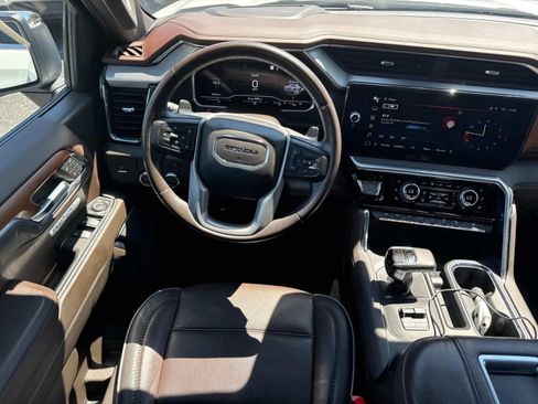 Used 2022 GMC Sierra 1500 Denali w/ Denali Reserve Package AWD/4WD image 21