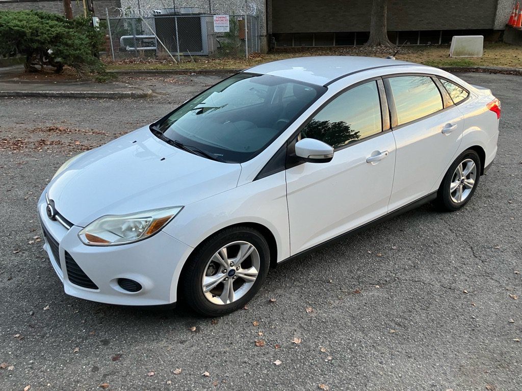 Used 2014 Ford Focus SE FWD image 14