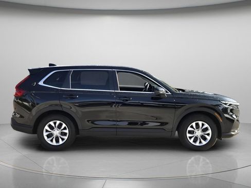 Certified 2026 Honda CR-V LX image 3