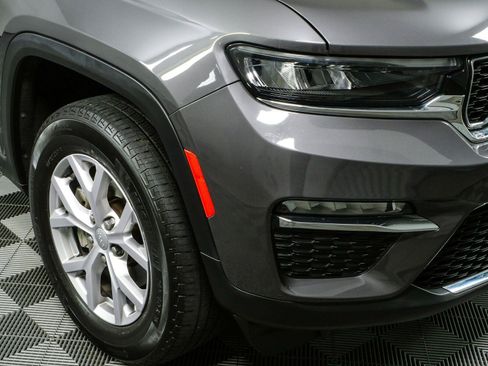 Used 2022 Jeep Grand Cherokee Limited RWD image 38