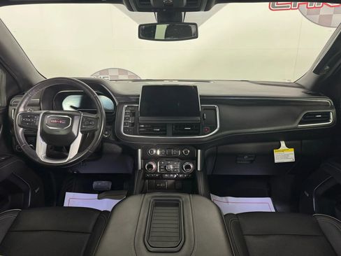 Used 2022 GMC Yukon XL SLT image 11