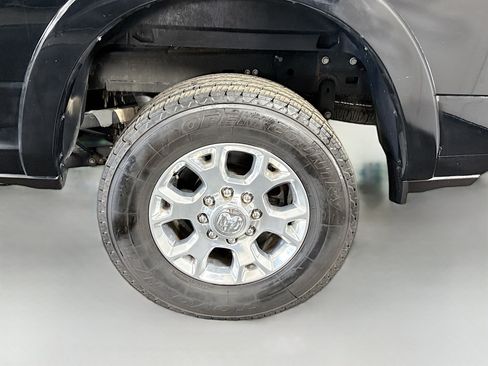 Used 2021 RAM 2500 Laramie AWD/4WD image 36