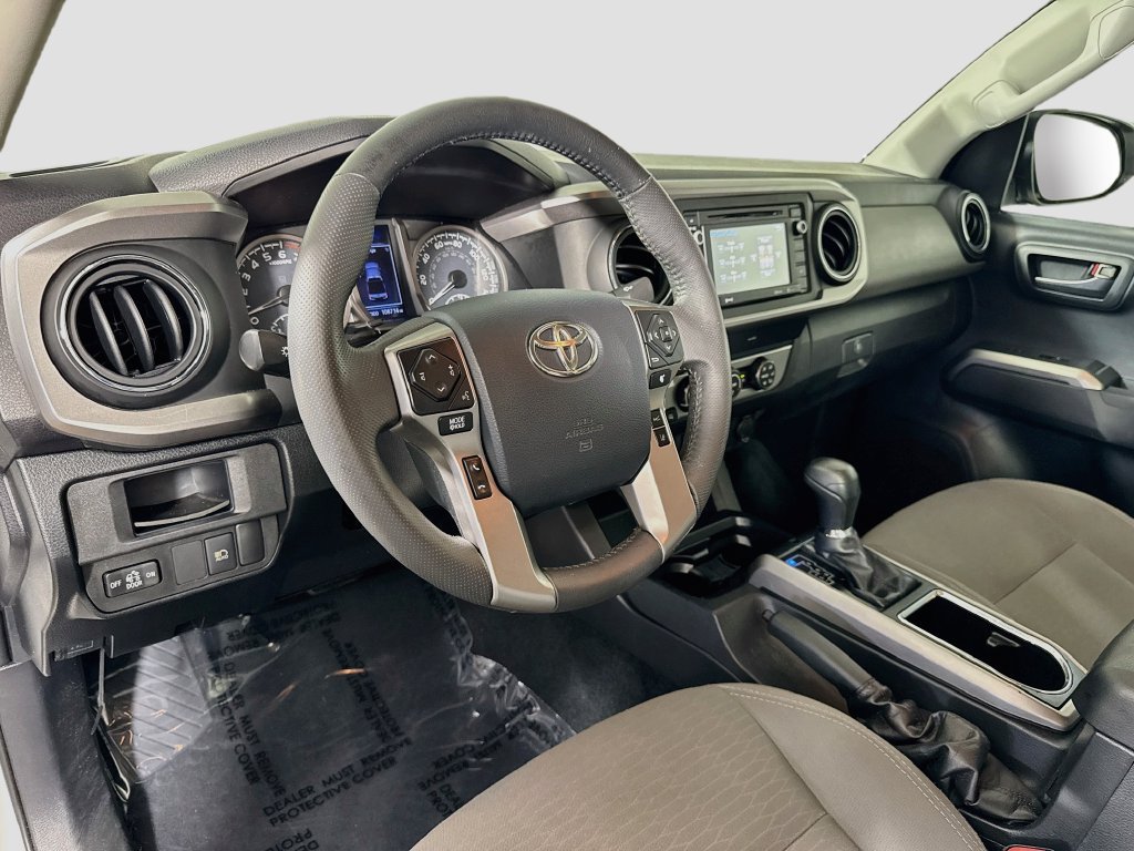 Used 2019 Toyota Tacoma SR5 AWD/4WD image 18
