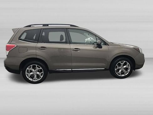 Used 2018 Subaru Forester 2.5i Touring w/ Popular Package #3B AWD/4WD image 2