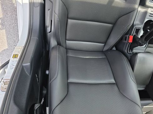 Used 2020 Volkswagen Golf 4-Door FWD image 11