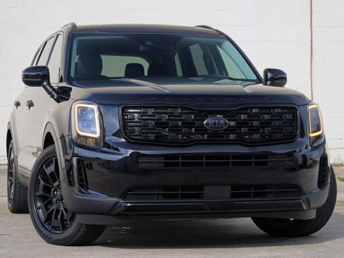 Used 2021 Kia Telluride EX w/ EX Premium Package AWD/4WD image 2