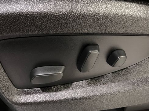 Used 2017 Chevrolet Tahoe LT AWD/4WD image 17