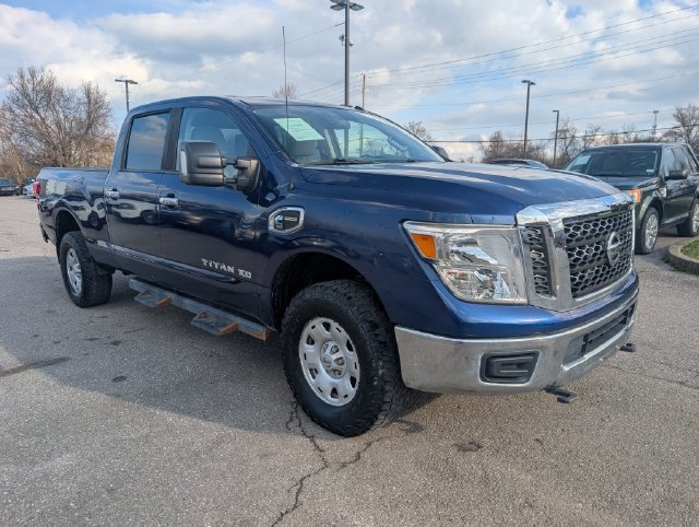 Used 2017 Nissan Titan SV AWD/4WD image 1