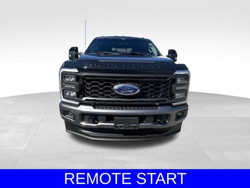 Used 2024 Ford F250 Lariat w/ Sport Appearance Package image 9