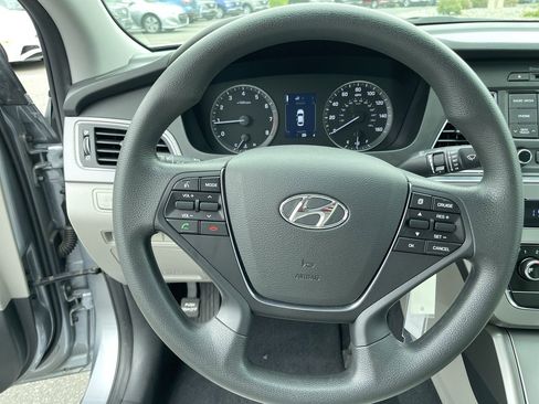 Used 2017 Hyundai Sonata SE FWD image 15