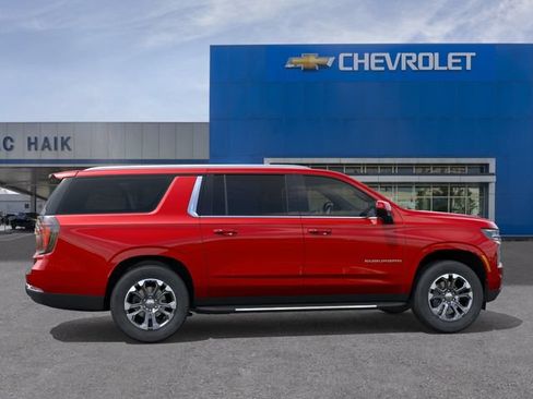 New 2026 Chevrolet Suburban LS RWD image 5