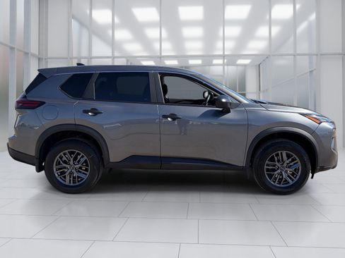 New 2026 Nissan Rogue S image 7