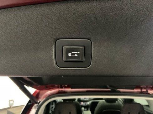 Certified 2022 Chevrolet TrailBlazer LT w/ Sun and Liftgate Package FWD image 34
