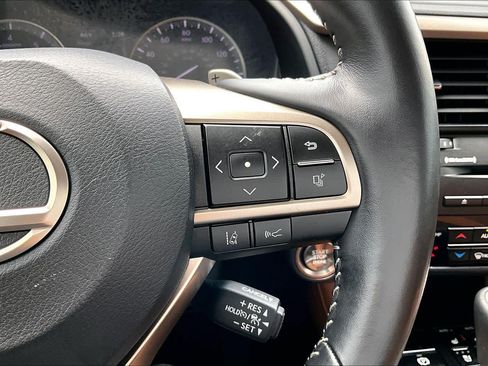 Used 2022 Lexus RX 350L FWD w/ Premium Package image 25