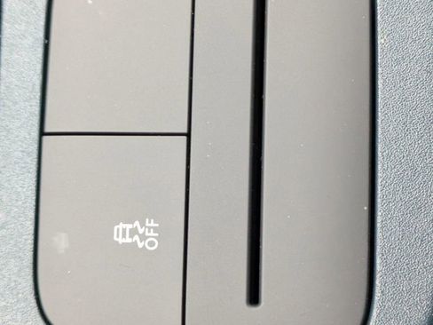 New 2025 Ford Maverick XL image 21