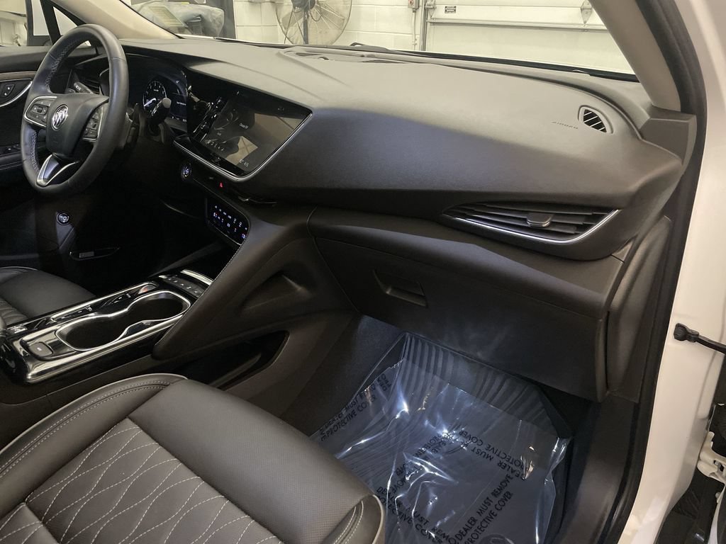 Used 2022 Buick Envision Avenir w/ Technology Package II AWD/4WD image 24