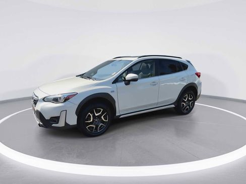Used 2023 Subaru Crosstrek Hybrid w/ Moonroof Package w/Navigation AWD/4WD image 4