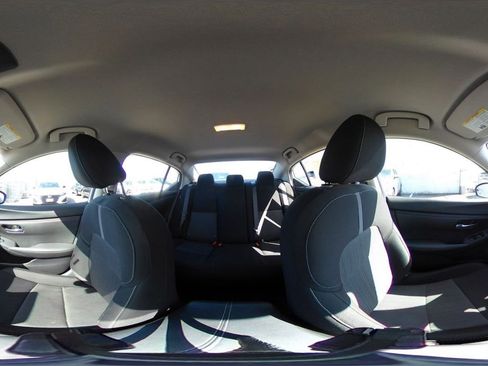 Used 2025 Nissan Sentra SV image 41