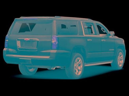 Used 2015 Chevrolet Suburban LTZ image 14