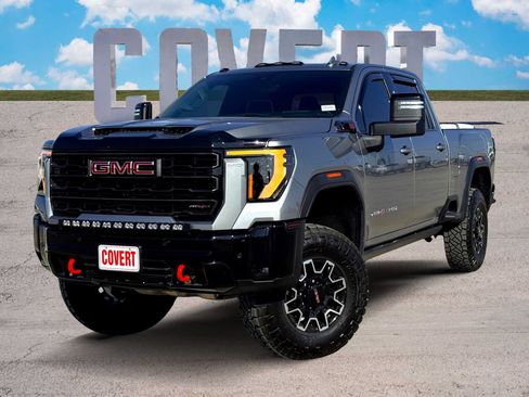 Used 2025 GMC Sierra 2500 AT4X image 1