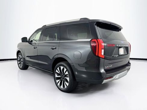 Used 2025 Ford Expedition Platinum w/ Driver's Package AWD/4WD image 7
