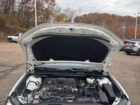 Used 2025 Toyota Camry LE image 31