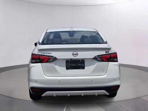 Used 2024 Nissan Versa SR FWD image 6
