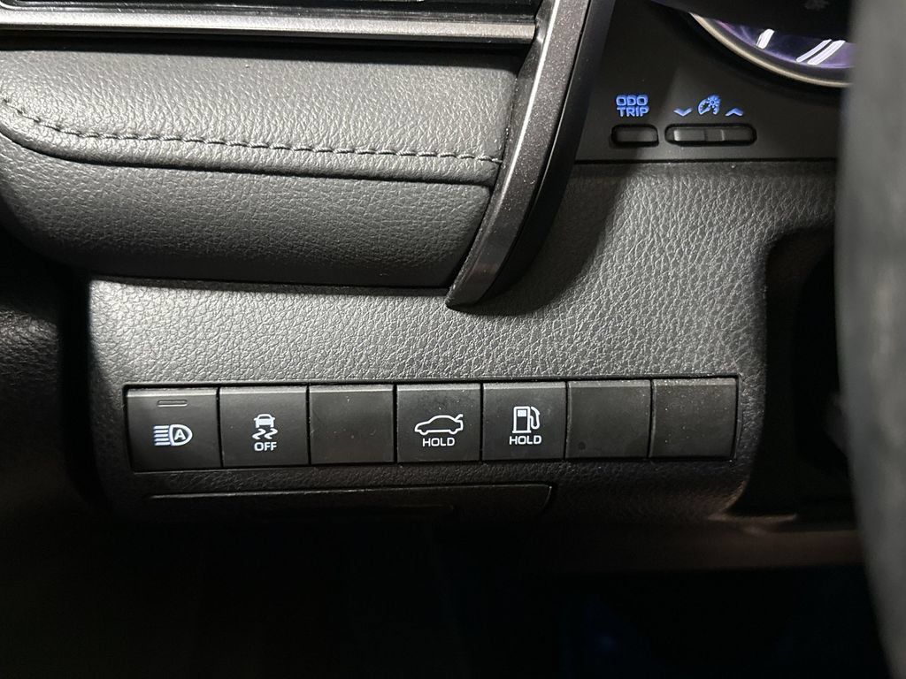 Used 2023 Toyota Camry XLE FWD image 18
