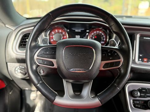 Used 2020 Dodge Challenger SRT Hellcat image 41