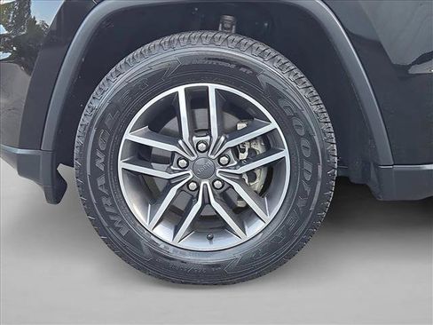 Used 2020 Jeep Grand Cherokee Limited w/ Luxury Group II AWD/4WD image 25