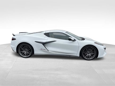 Used 2024 Chevrolet Corvette Z06 image 6