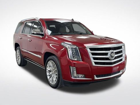 Used 2015 Cadillac Escalade Premium AWD/4WD image 3