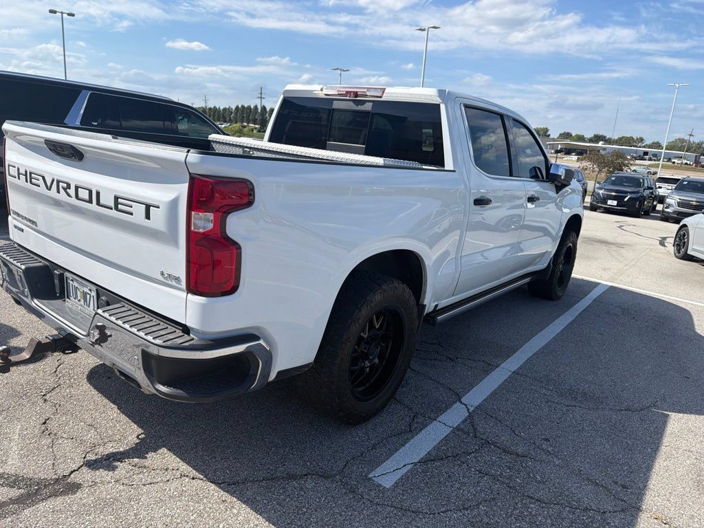 Used 2022 Chevrolet Silverado 1500 LTZ AWD/4WD image 4