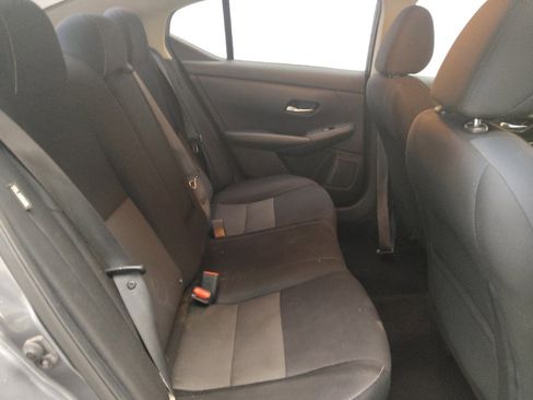 Used 2021 Nissan Sentra SV FWD image 19