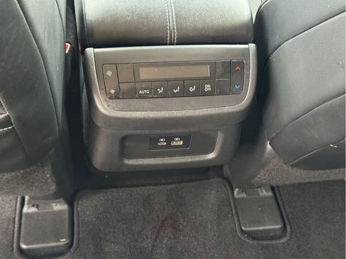 Used 2022 Nissan Pathfinder SL image 13