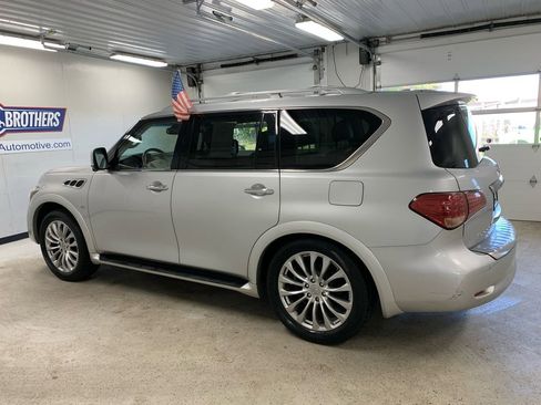 Used 2016 INFINITI QX80 Luxe w/ 22" Wheel Package image 3