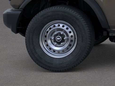 New 2025 Ford Bronco 4-Door AWD/4WD image 21