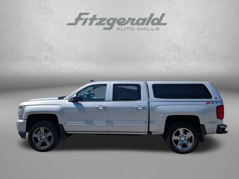 Used 2018 Chevrolet Silverado 1500 LT w/ All Star Edition AWD/4WD image 3