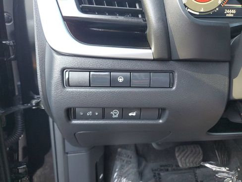 Used 2026 Nissan Rogue SL AWD/4WD image 27