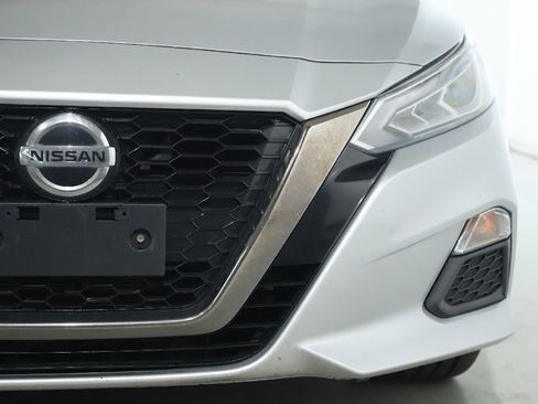 Used 2020 Nissan Altima 2.5 SR image 8