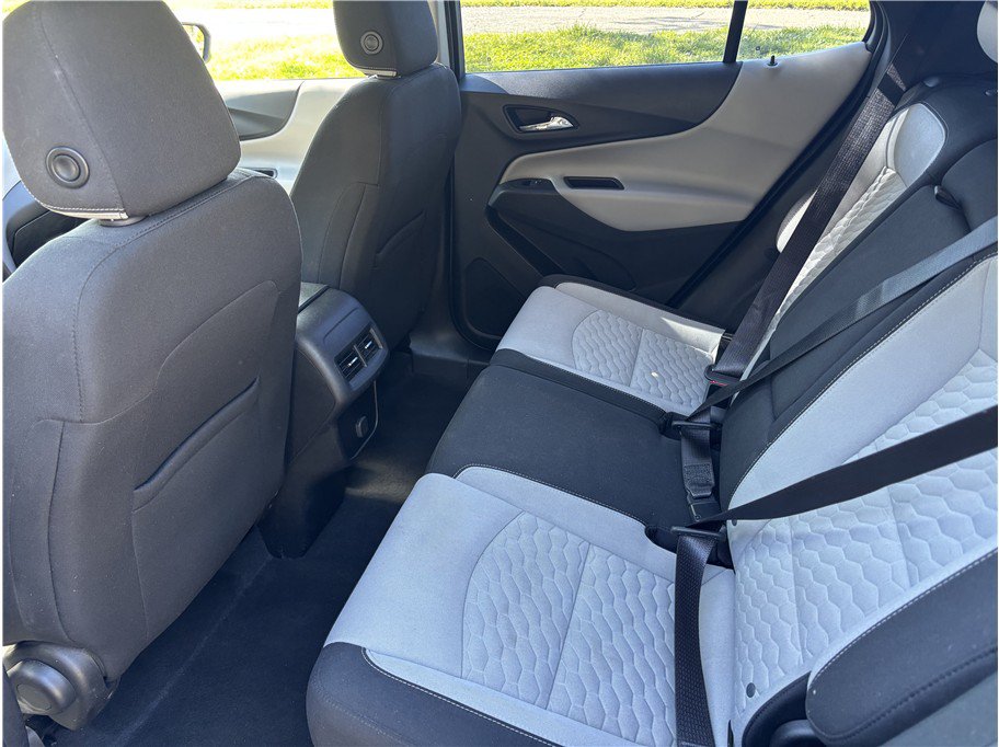 Used 2018 Chevrolet Equinox LS FWD image 10