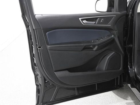 Certified 2024 Ford Edge SEL w/ Sport Appearance Package image 4